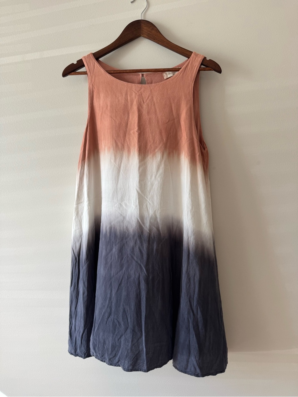 Altar’d State - Sleeveless Ombre Swing Dress in Rose, White & Navy